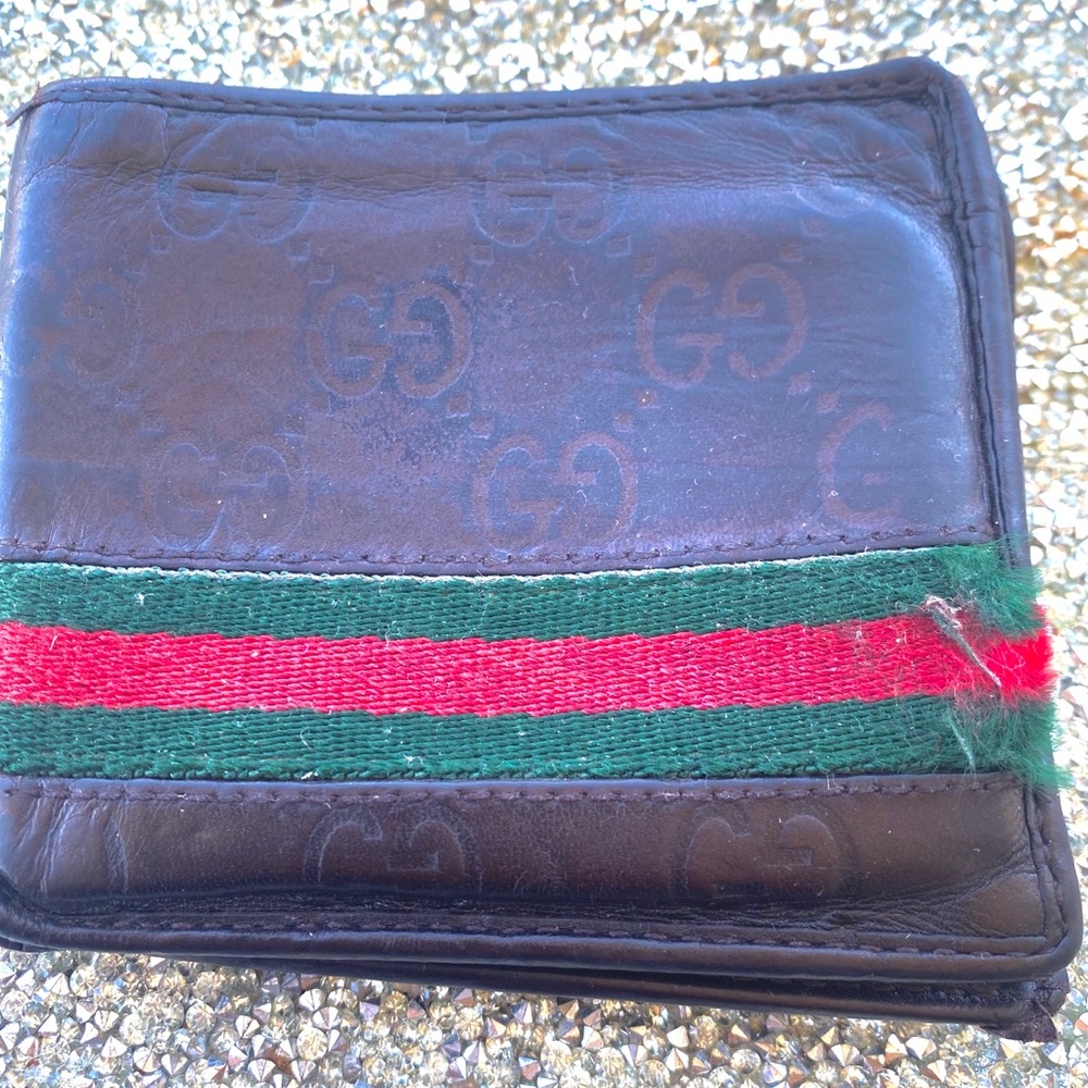 Gucci Wallet with green and red stripe